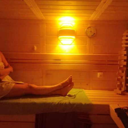 Gemuetliche Gaestezimmer In Einem Neu Sanierten Fachwerkhaus Sachsenheim Eksteriør billede
